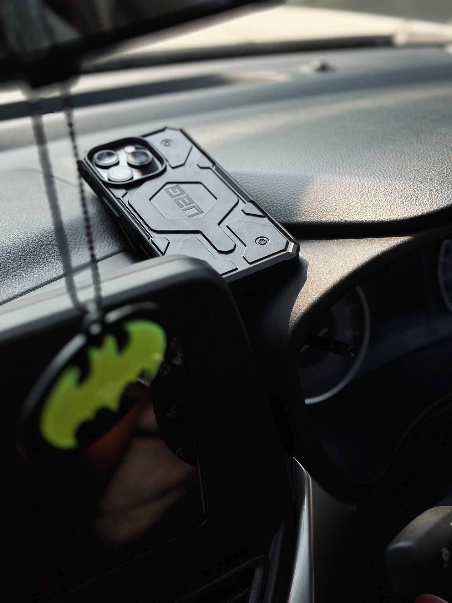 UAG Pathfinder Black