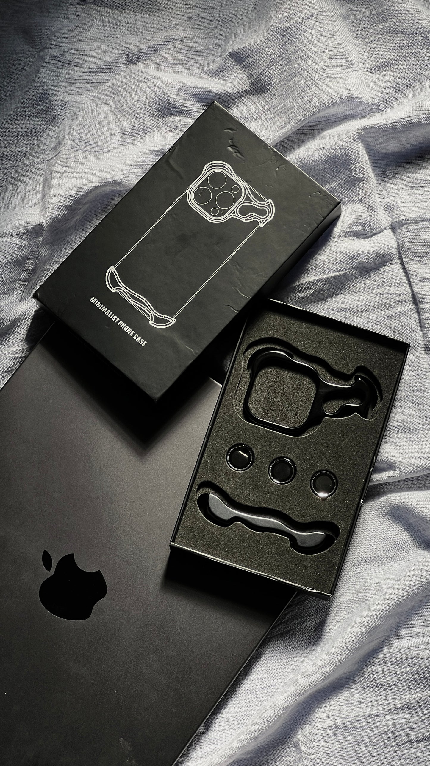 Minimalist alloy frame Black