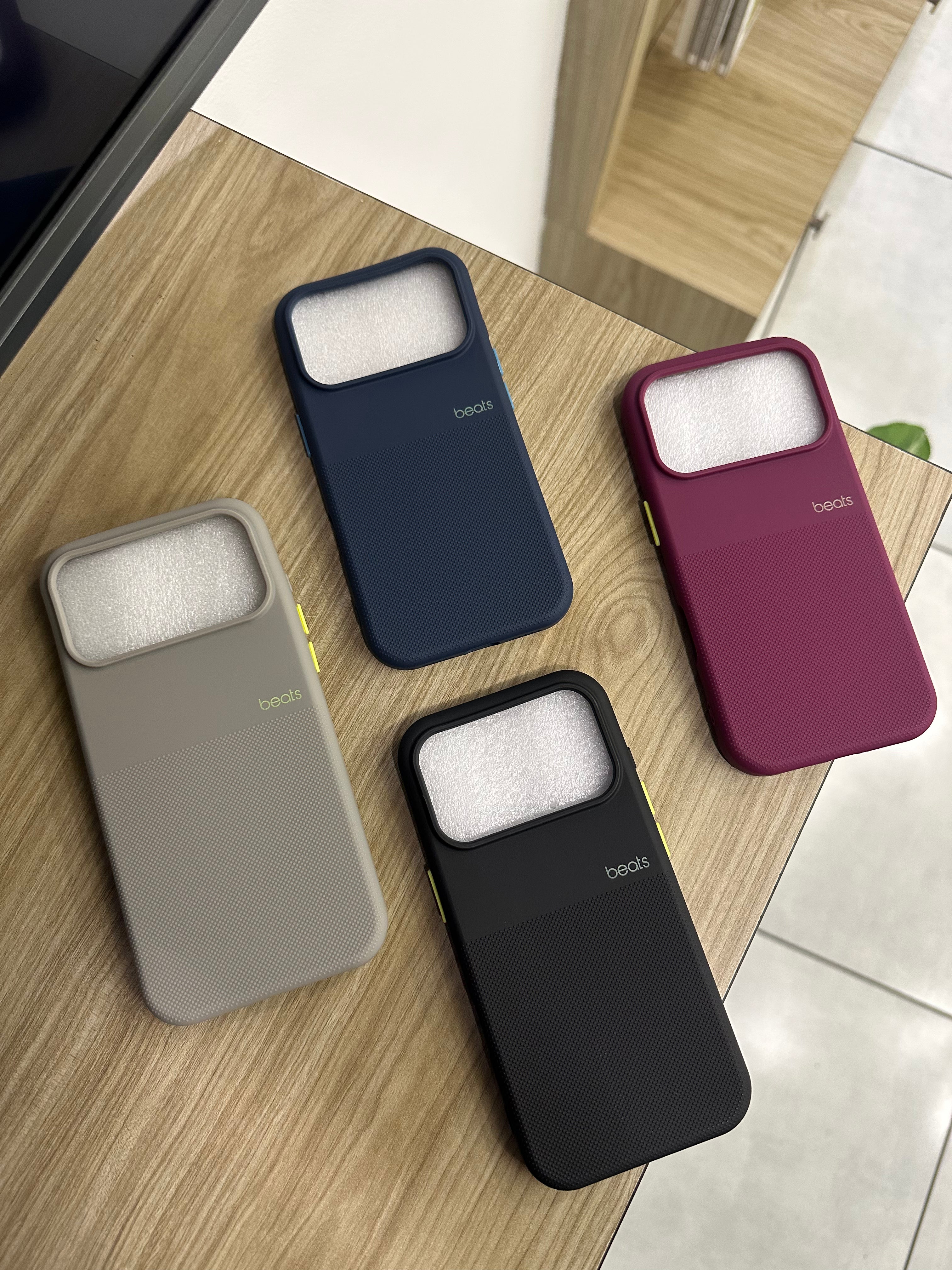 Dotted Coloured Edition Cases